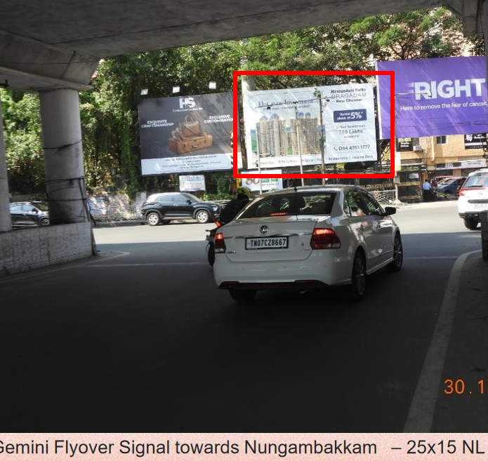 Chennai - Gemini Flyover Signal towards Nungambakkam 