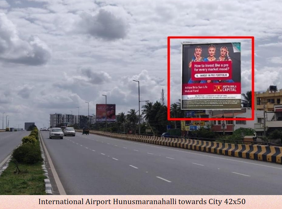 Bangalore - International Airport Hunusmaranahalli towards city